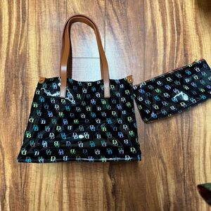Dooney & Bourke tote & clutch